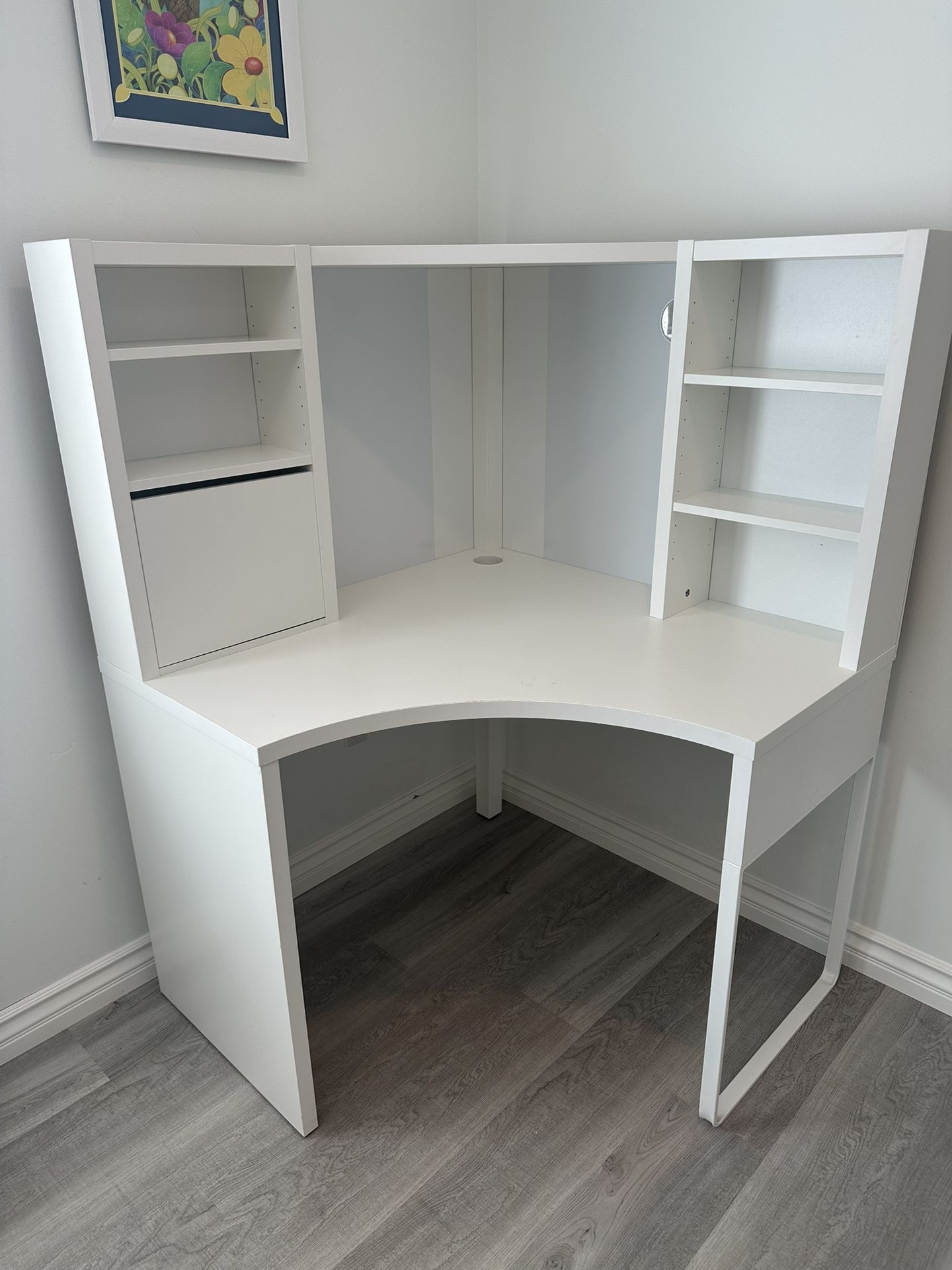 IKEA MICKE Corner Desk With Chair