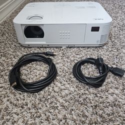 NEC M322X Projector