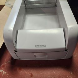 Petsafe Automatic Litter Box