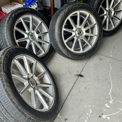 20” Voxx Rims With FALCON Tires 