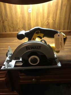 Dewalt saw
