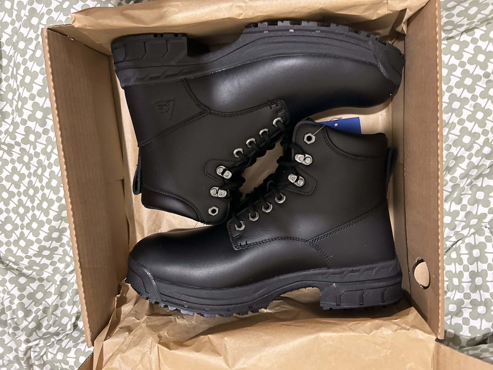 None Slip Boots Black Size Ten