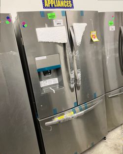 FRIGIDAIRE LFHBTF 26.8-cu ft French Door Refrigerator C16