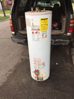 Hot water tank 150$