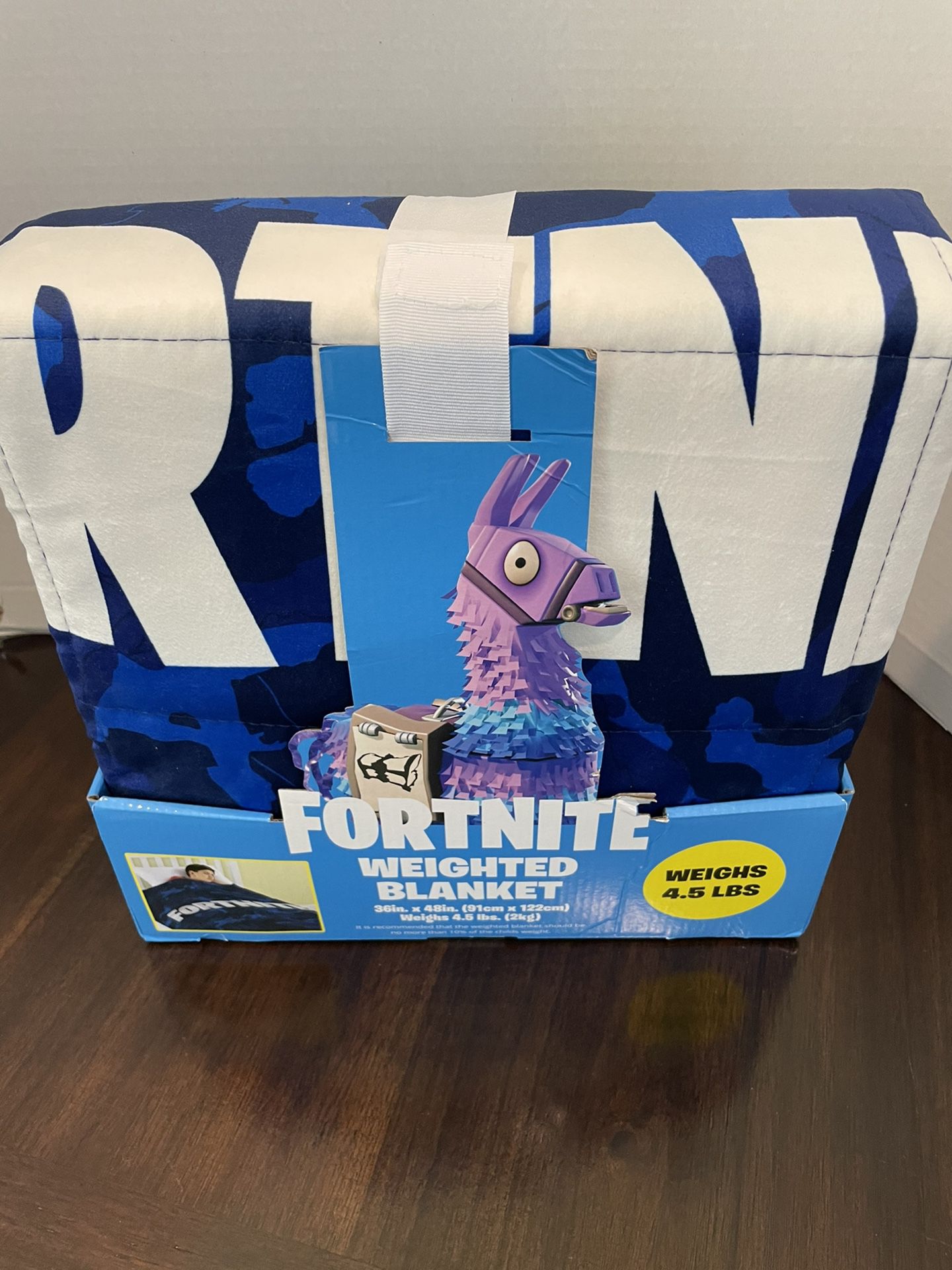 Fortnite weighted Blanket 4.5 pounds Kids Blanket Brand new 36”x48” 