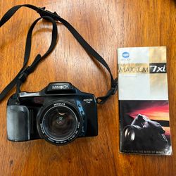 Minolta Maxxum 7xi 35mm Film Camera – With Strap & Manual
