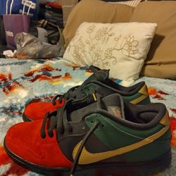 Nike SB Dunk Low Bundle 2012