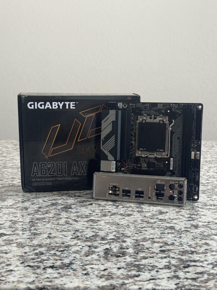 GIGABYTE A620I AX AMD Socket AM5 Mini-ITX