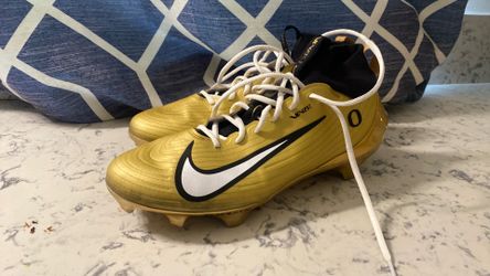 Limited edition Oregon Gold Nike 139