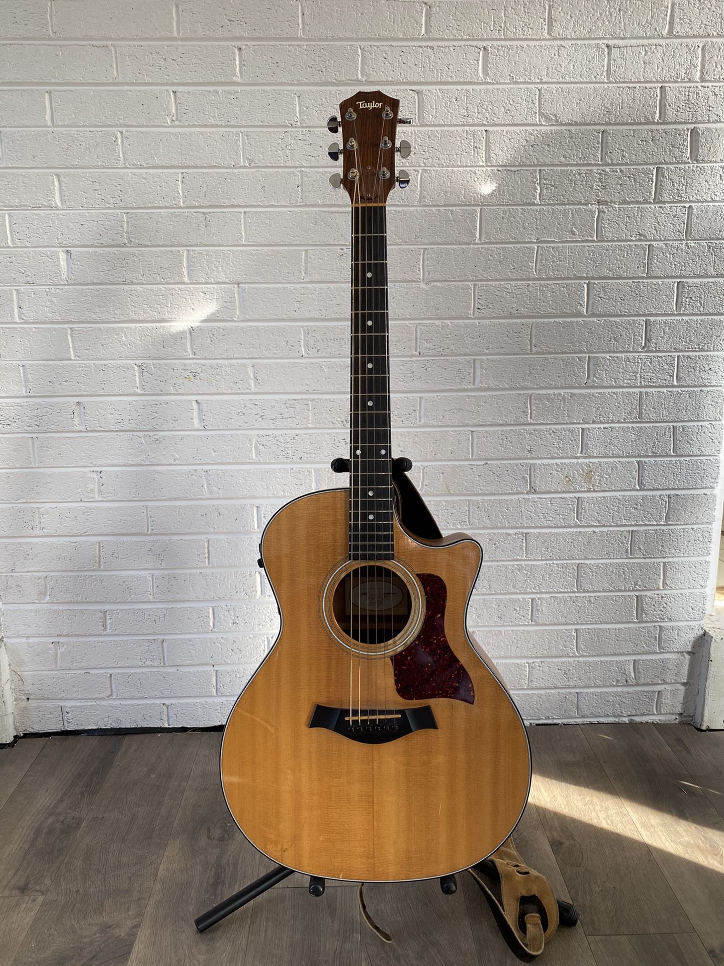 Taylor 314ce Acoustic/Electric Guitar 2014 - with OHSC