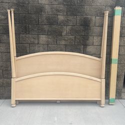 Thomasville KING size 4 poster bed set