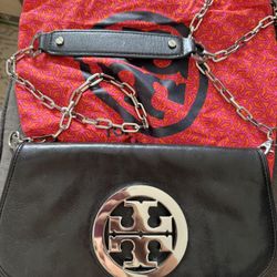 Tory Burch Black Leather Reva Crossbody Bag with Silver Chain