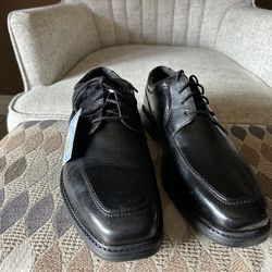 black dress shoes 
