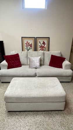 8 Ft Ashley Sofa Couch 96”W & 4 Ft LRG Ottoman, Pictures & Pillows 🚚 extra
