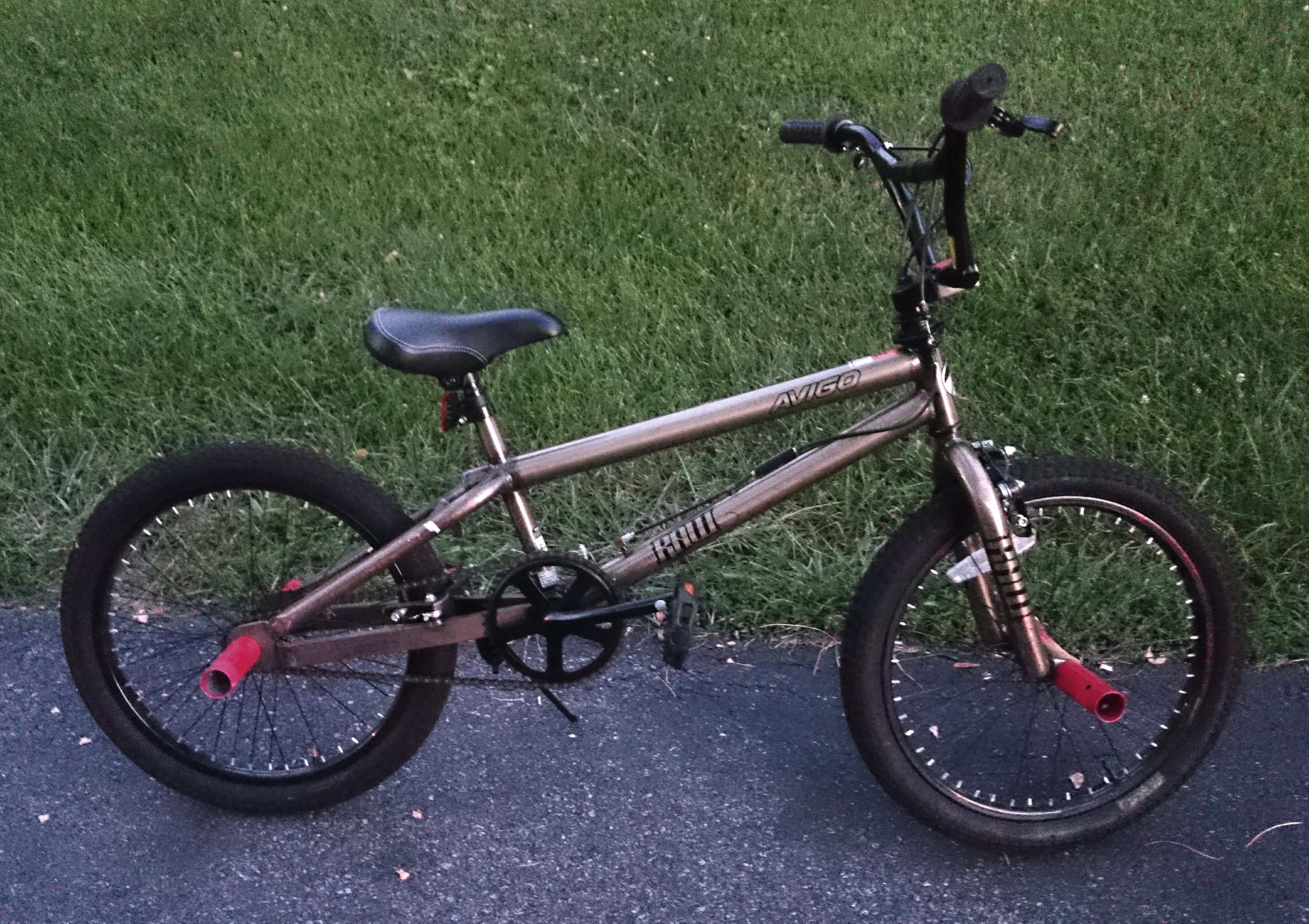 Avigo Raw 20" Freestyle BMX Bike - Nice Bicycle
