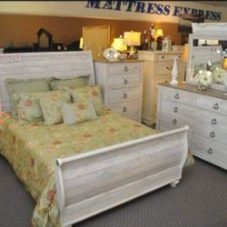 Willowton Whitewash Queen Sleigh Bed