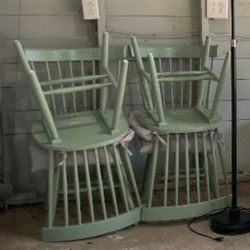 Dining Room Table & chairs 