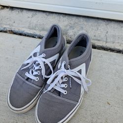 Women's Shoes Size 7.5 In Good Condition 