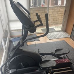 **MUST SELL $800 Like New Elliptical (Pandemic Purchase)