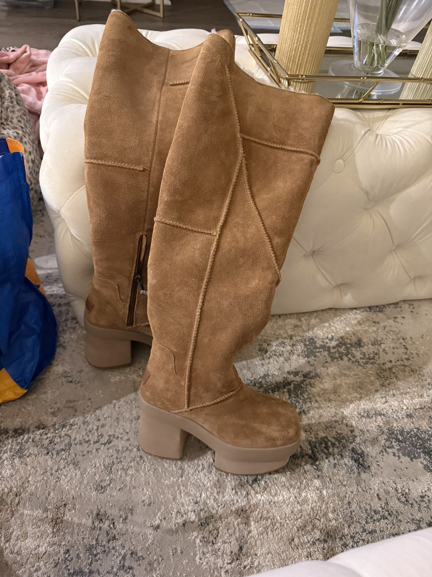 UGG New Heights Platform Xtra Chestnut Boots for women Sz 6