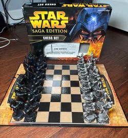 Star Wars Saga Edition Chess Set