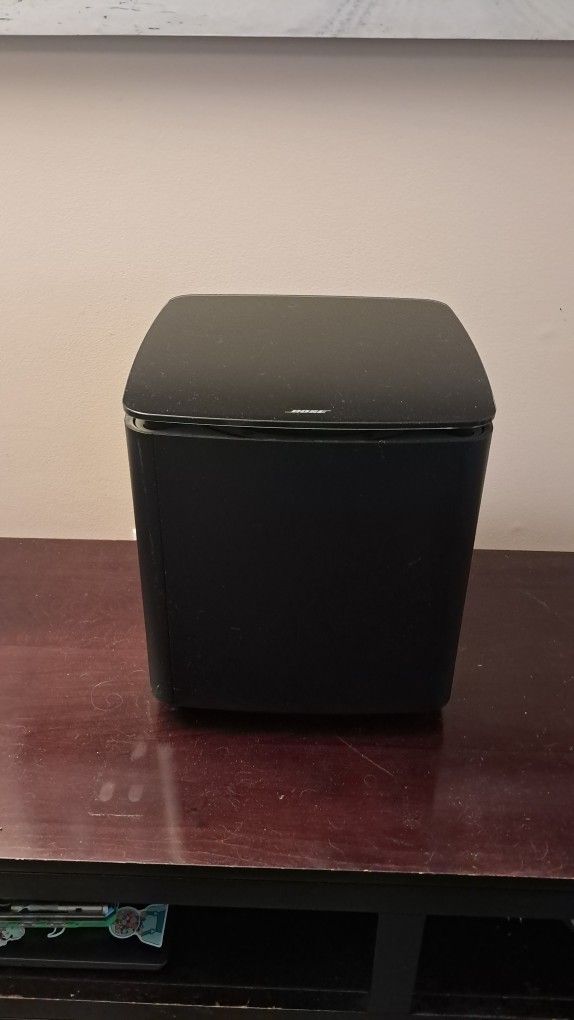 Bose 700 Bass