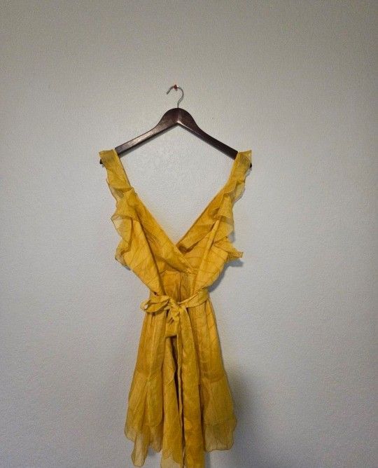 Summer Short Dress Yellow Never Used