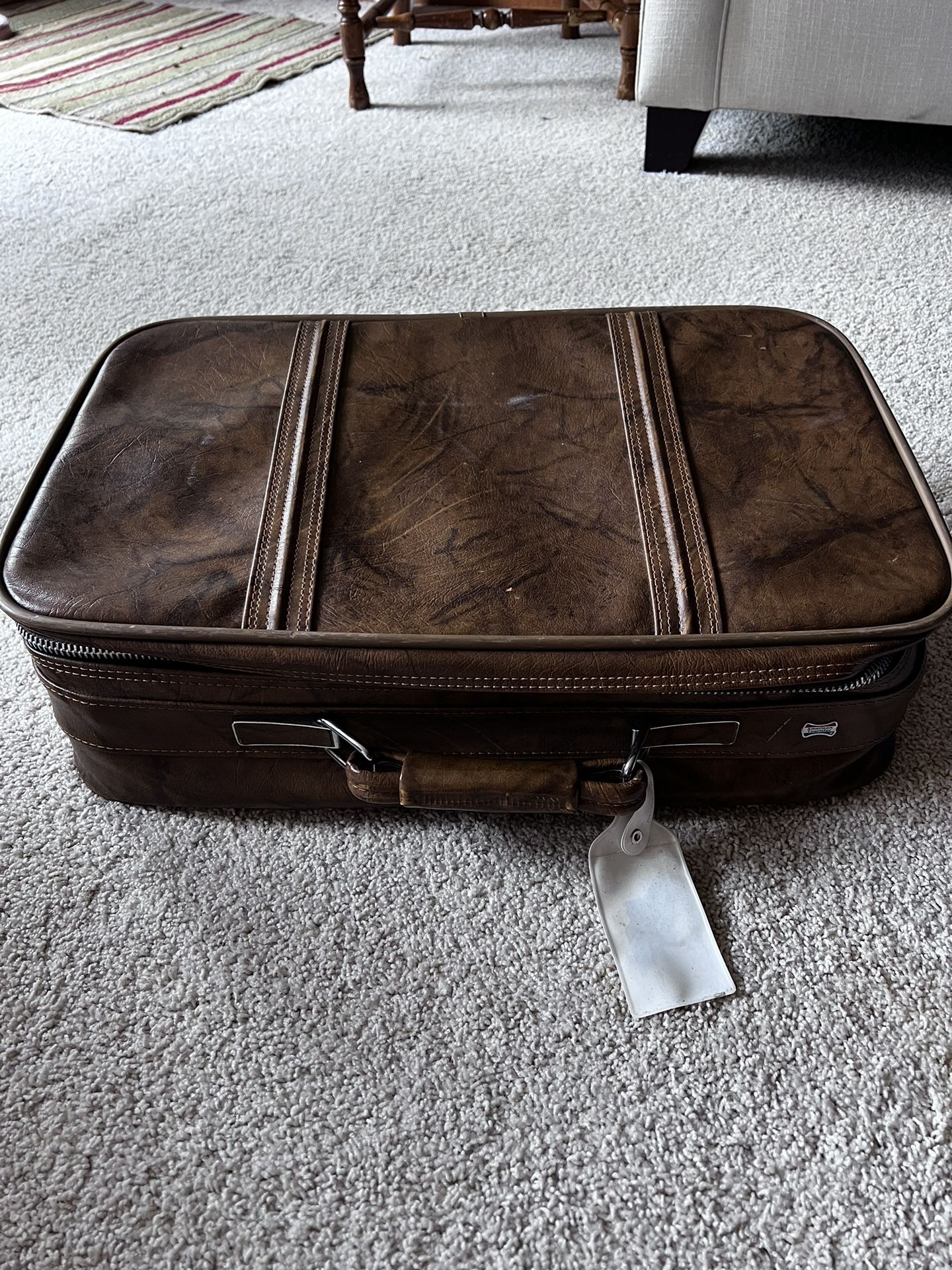 American Tourister Vintage Leather Suitcase,All Products : American Fashion Style Bags On Sale
