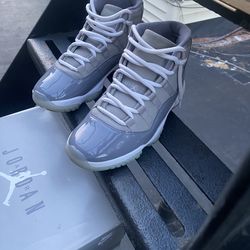 Cool grays 11s size 8