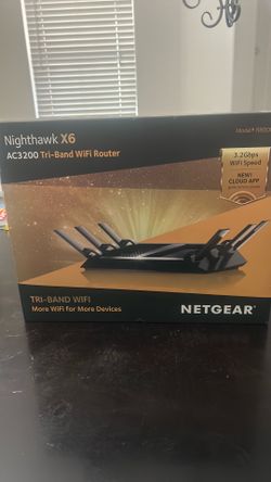Netgear Nighthawk X6 tri band WiFi router