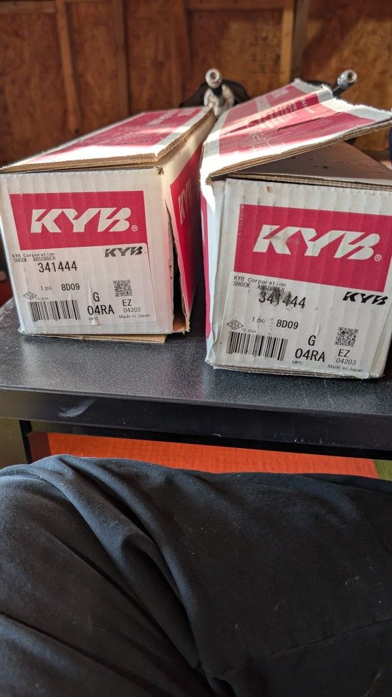 Kyb Rear Struts For Mitsubishi Lancer 08 - 17