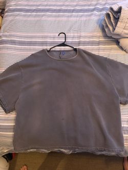 Yeezy Gap Yolk Size Medium 