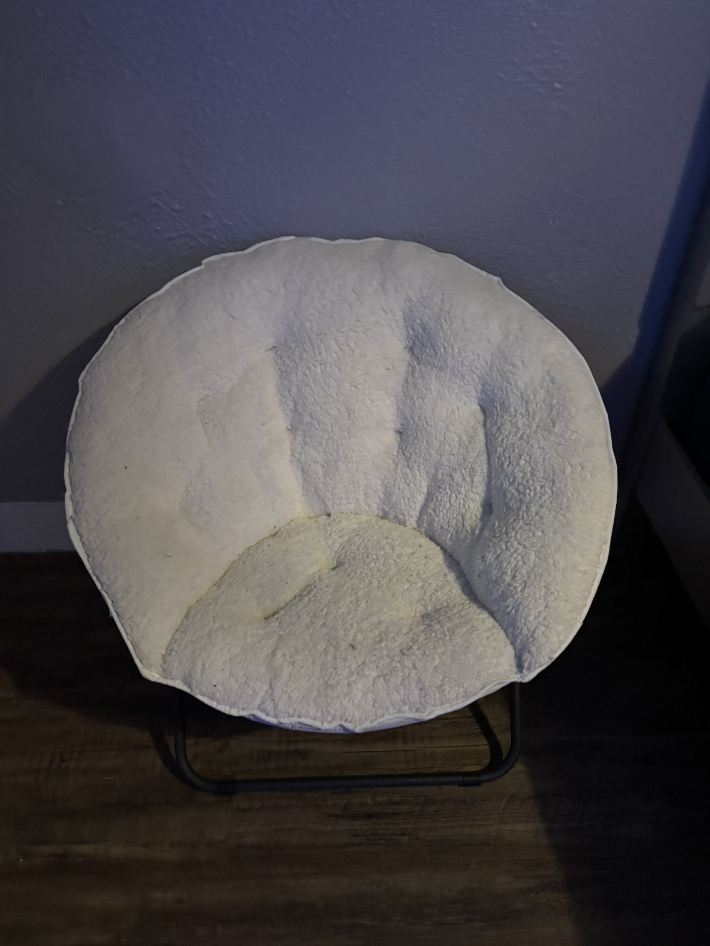 Soft White Chair New Still Has Tag