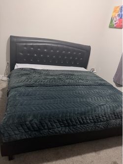 King Size Tufted Faux Leather Bed Frame/ and NECTAR mattress