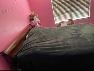 Complete Full Size Bed set