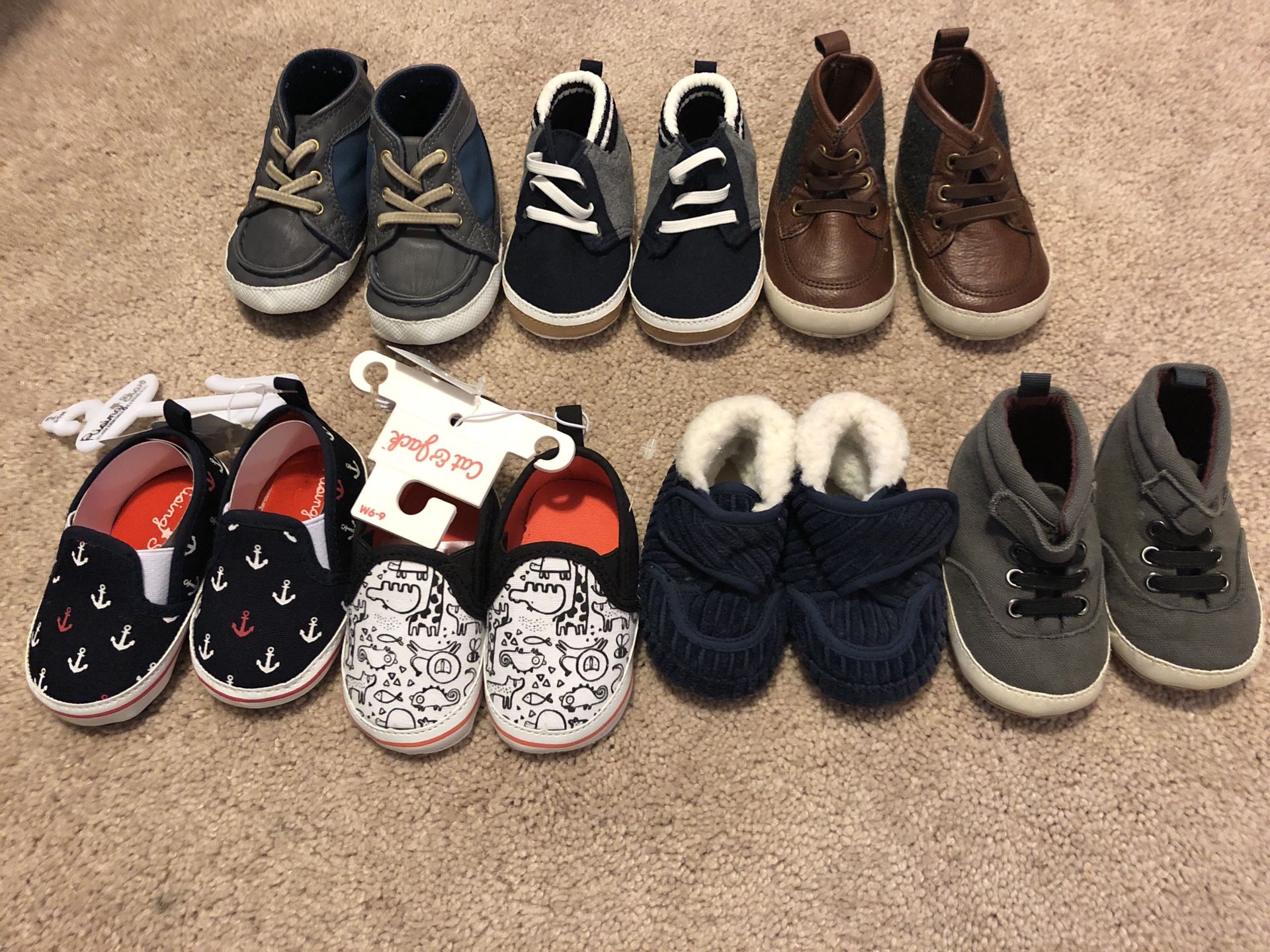 Assorted size 2 (6-12 month) baby boys shoes