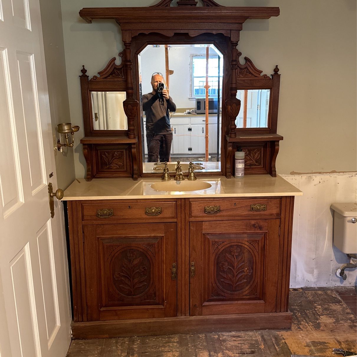 Free Antique Bath Vanity With Sink/mirror Counter Complete