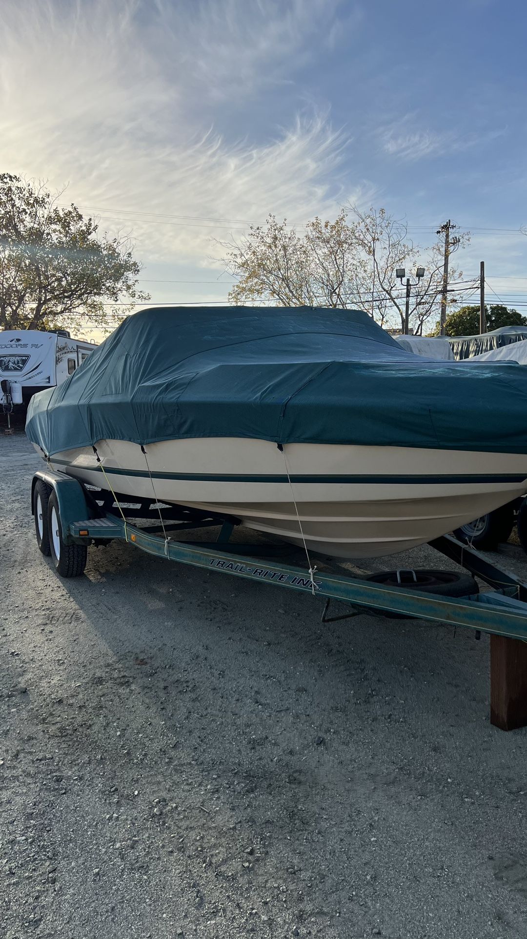 1995 Seaswirl Ski Boat