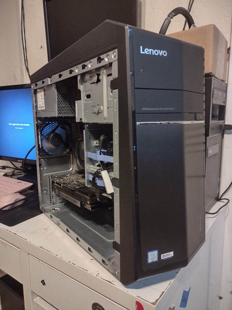 Lenovo Entry Gaming PC