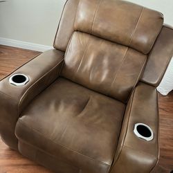 Living Spaces Recliner 