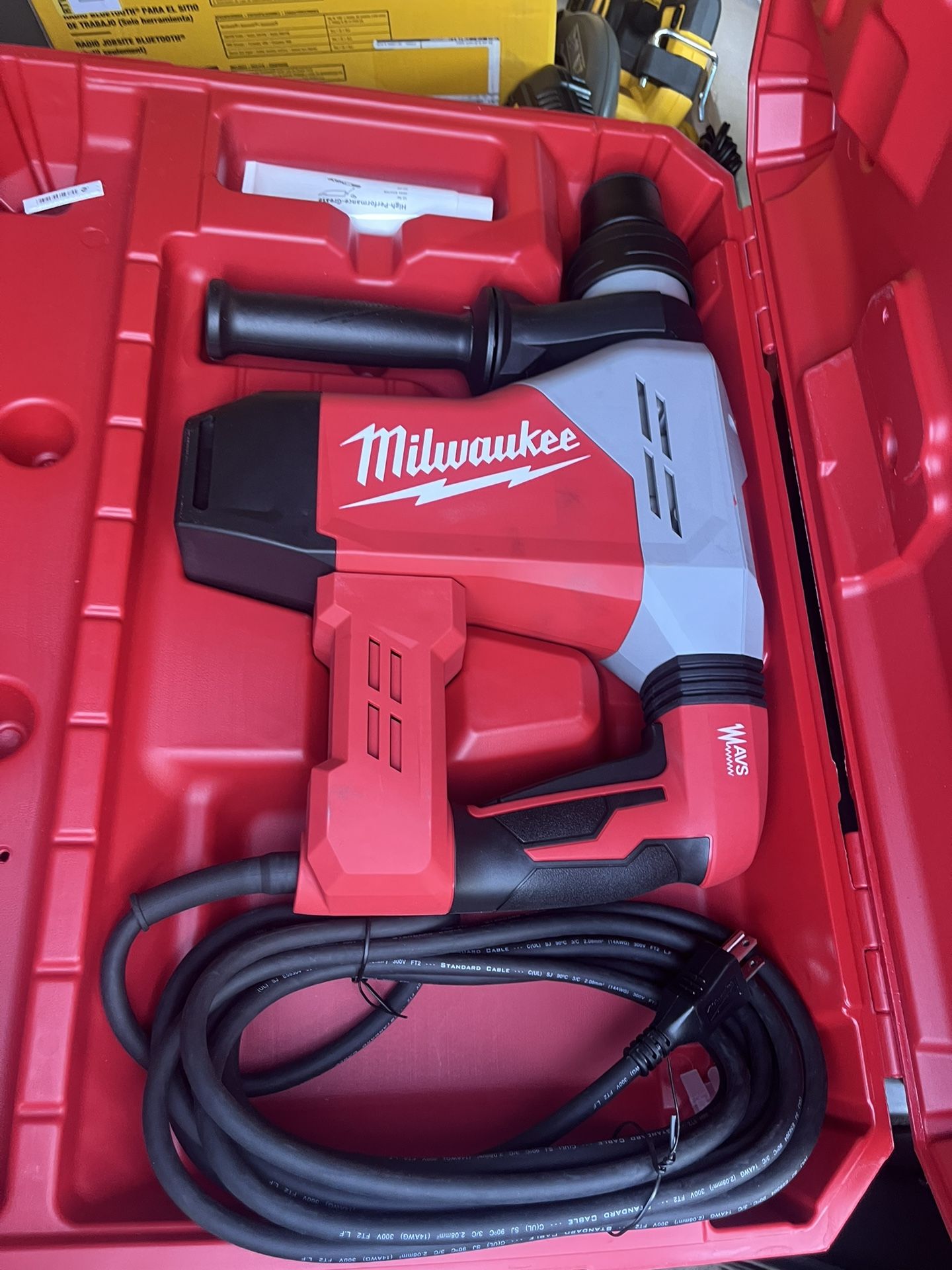 Milwaukee 1-9/16 in. SDS-Max Rotary Hammer