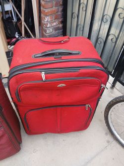 Big Samsonite suitcase