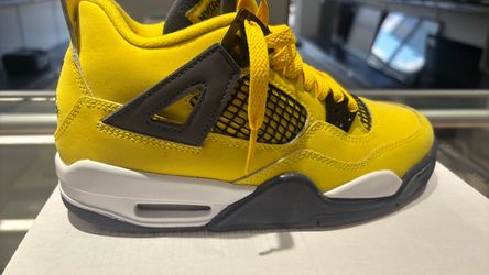 Air Jordan 4 Retro ‘Lighting’
