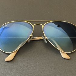 Ray-Ban Aviator Sunglasses (blue)