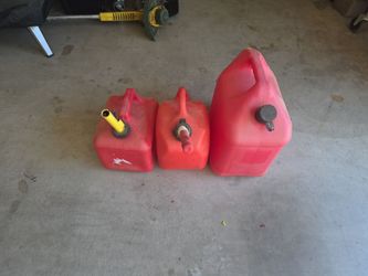 Used gas cans