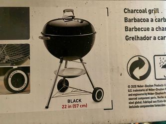 🔥 Weber Original Kettle 22” Charcoal Grill – Brand New in Box 🔥  Selling a