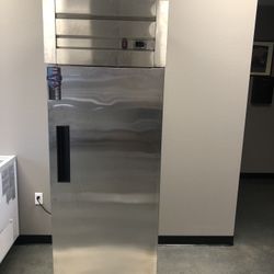 Single Door Stainless Steel Reach In Refrigerator 