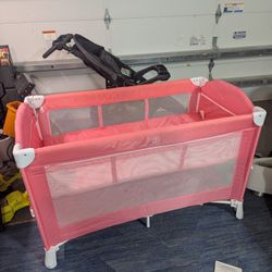 Pink Foldable Graco Pac And Play Good Condition Comes With Instructions 