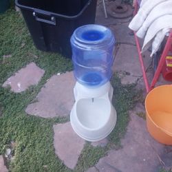 PET WATER DISPENSER