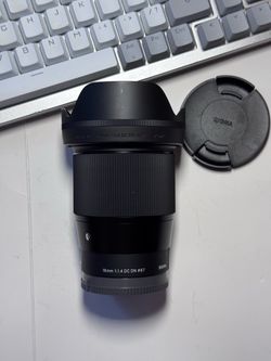 Sigma 16mm F1.4 DC DN Sony E Mount – Like New